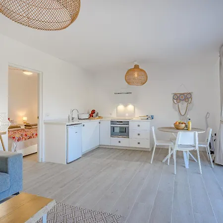 Sea View House Pride & Joy - Adults Only *