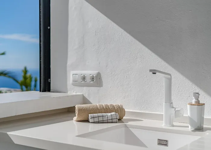 Semesterbostad Sea View House Pride & Joy - Adults Only