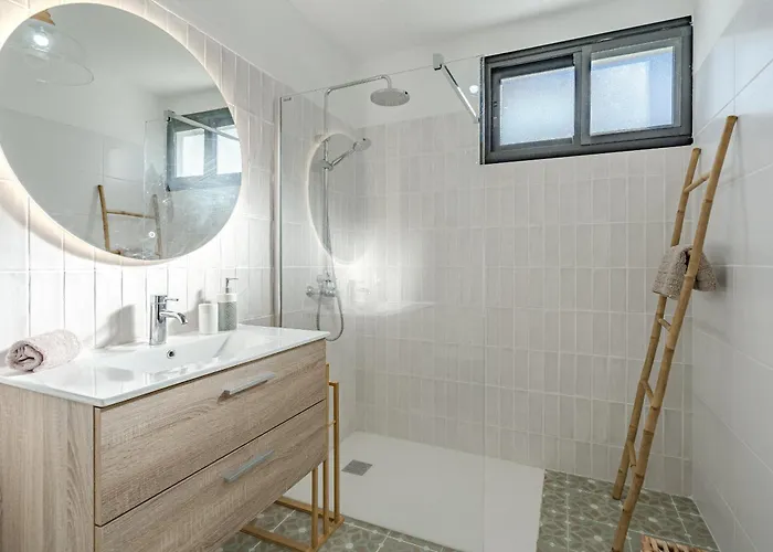 Sea View House Pride & Joy - Adults Only Дом отдыха *