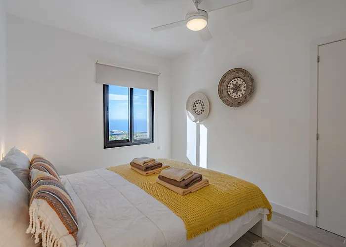 Дом отдыха Sea View House Pride & Joy - Adults Only