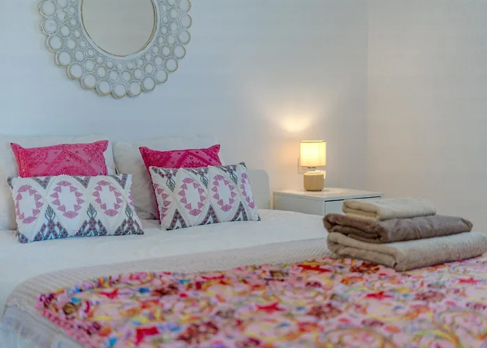 Дом отдыха Sea View House Pride & Joy - Adults Only